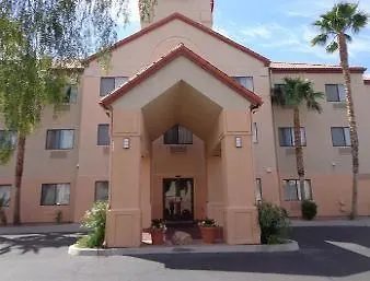 Hotel Baymont By Wyndham Airport 2*