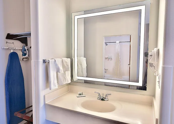 Baymont By Wyndham Airport Tucson