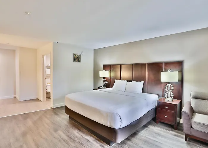 Baymont By Wyndham Airport Hotel