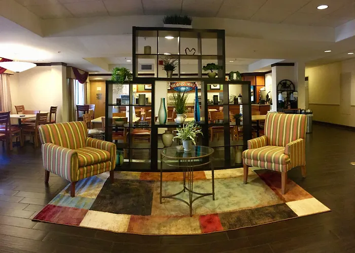 Comfort Inn & Suites - Tucson Airport Hotel 2*