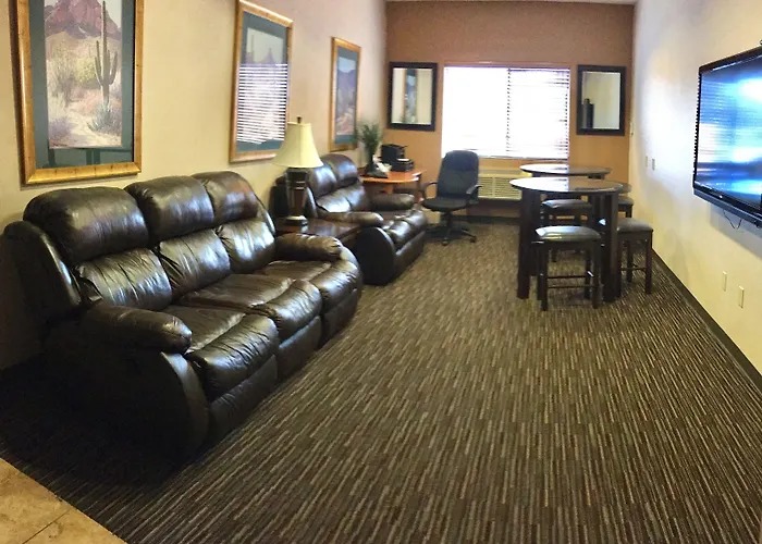 Hotel Baymont By Wyndham Airport