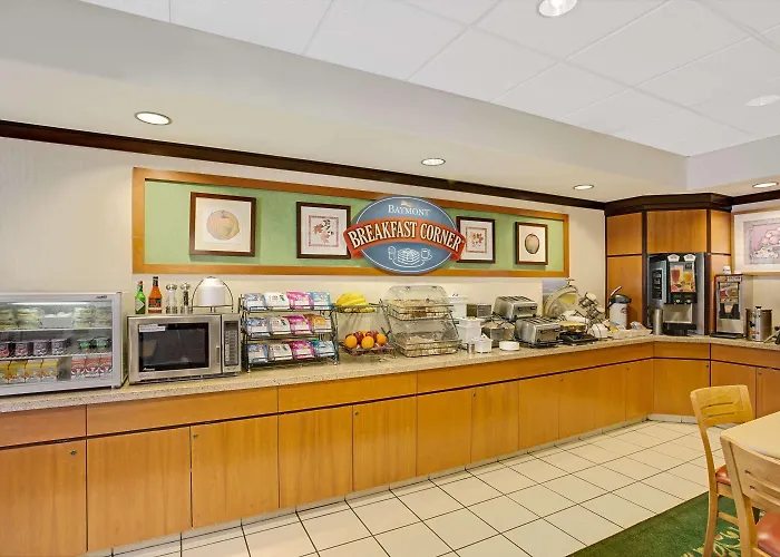 Baymont By Wyndham Airport Hotel Tucson