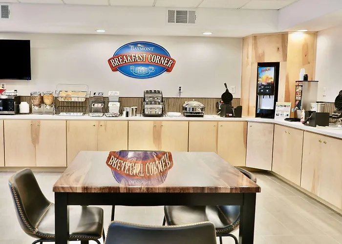 Baymont By Wyndham Airport Hotel Tucson