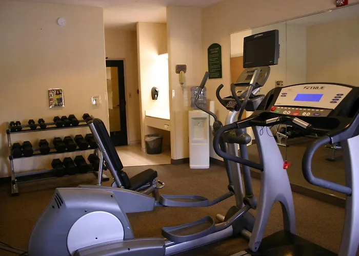 Baymont By Wyndham Airport Hotel Tucson